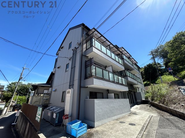 建物外観　宅配BOX付きで不在時も安心！