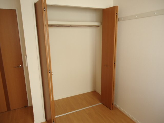 収納　洋室（イメージ）