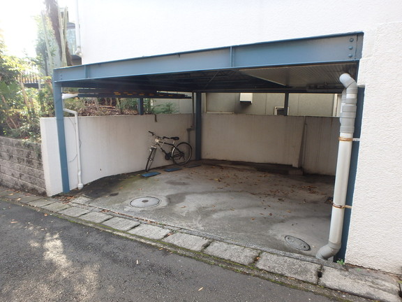 駐車場　駐車場11000円小型車