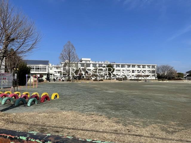 小学校　鶴ヶ島市立鶴ヶ島第一小学校（小学校）まで298m