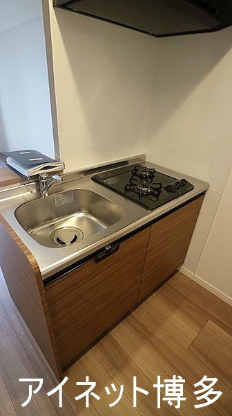 キッチン　調理スペースがしっかり確保できております