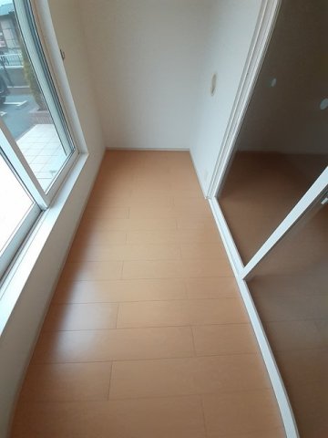 バルコニー　陽当たり良好なサンルームです♪