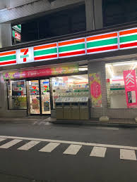 コンビニ　セブンイレブン 渋谷代々木公園店（コンビニ）まで73m