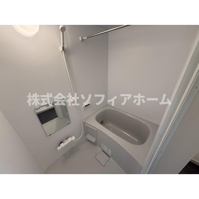 バス・シャワールーム　コンパクトなキッチンで掃除もラクラク
