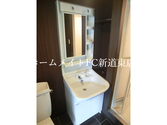 洗面設備　洗髪洗面化粧台