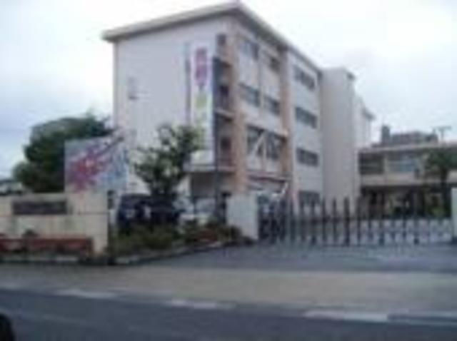 小学校　草津市立矢倉小学校（小学校）まで1048m