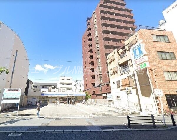 コンビニ　ローソン鶴見橋一丁目店（コンビニ）まで210m