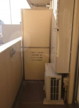 バルコニー