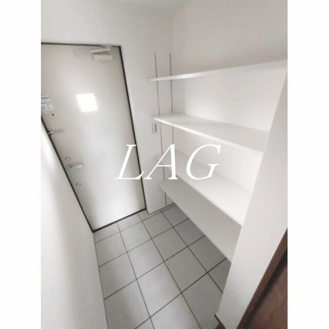 玄関　玄関です。