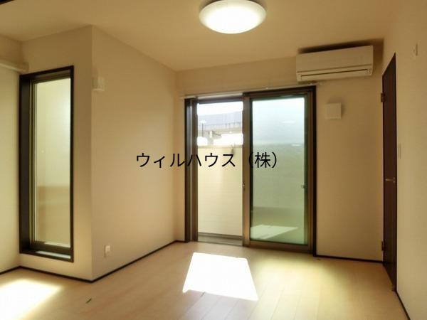 その他部屋・スペース　明るい洋室！