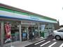 コンビニ　ファミリーマート（コンビニ）まで390m