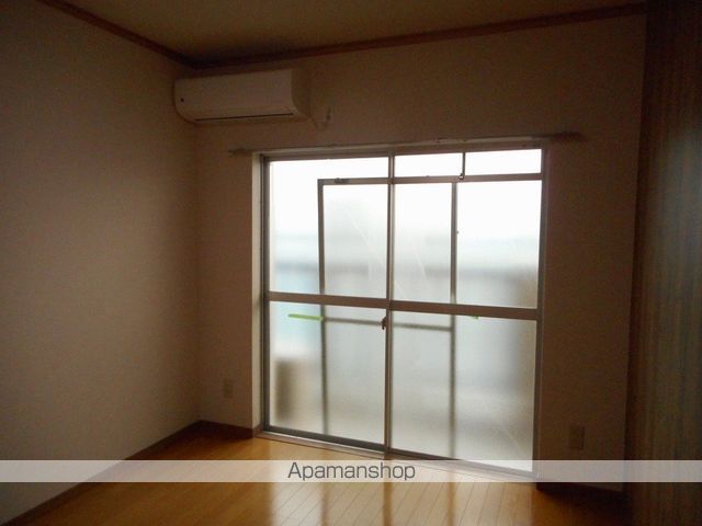コーポ寿の居間写真