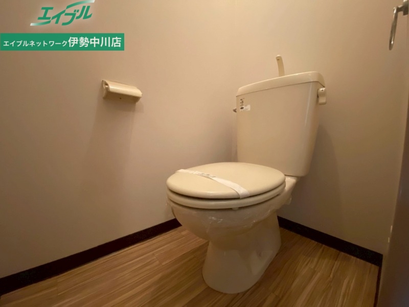 トイレ　同型写真