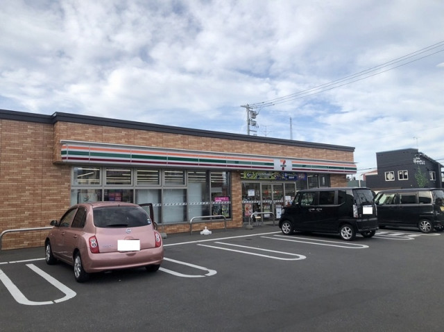 コンビニ　セブンイレブン秋月２条店（コンビニ）まで700m