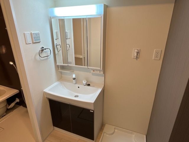 洗面設備　イメージ写真※色が異なる可能性がございます。