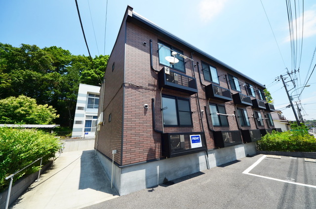 建物外観　★緑の多い、住みよいエリアに建つシングル物件★