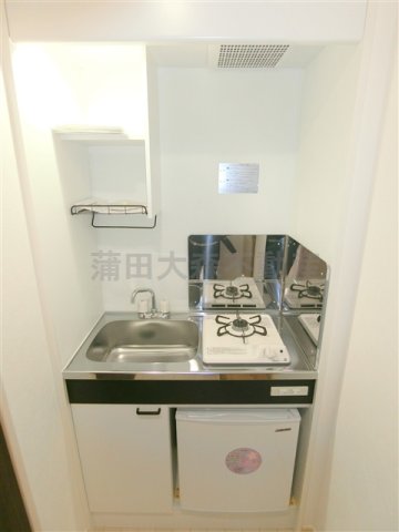 キッチン　ミニ冷蔵庫付きガスキッチン