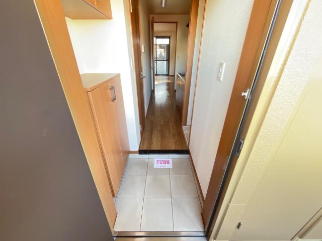 玄関　便利なカウンター型シューズボックス♪