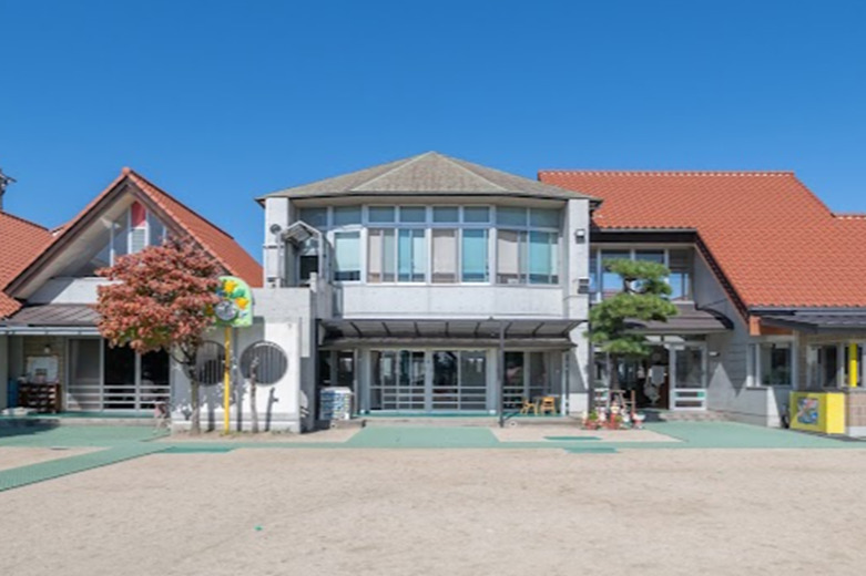 幼稚園・保育園　かがやき認定こども園（幼稚園・保育園）まで427m