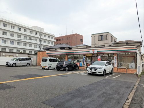 コンビニ　セブンイレブン明石田町2丁目店（コンビニ）まで328m