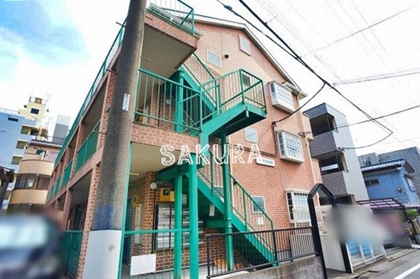 エントランス　お洒落な建物デザイン♪