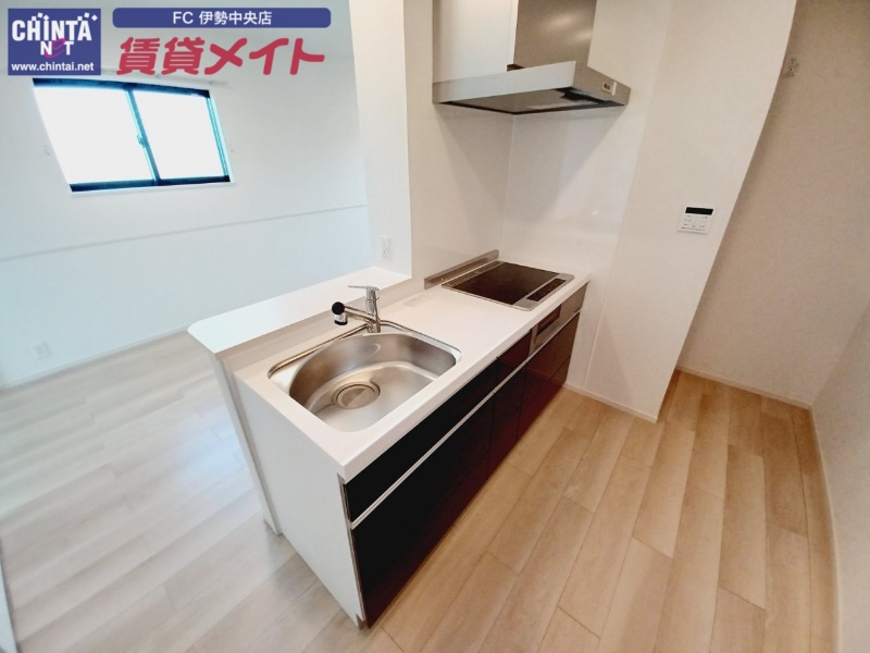 キッチン　別部屋同型タイプです。