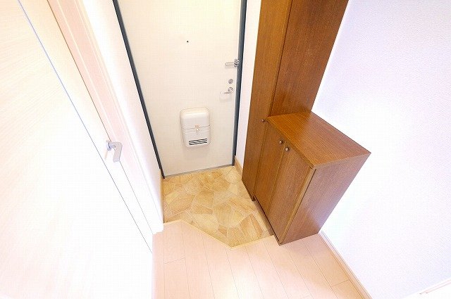 玄関　シンプルで使いやすい玄関です