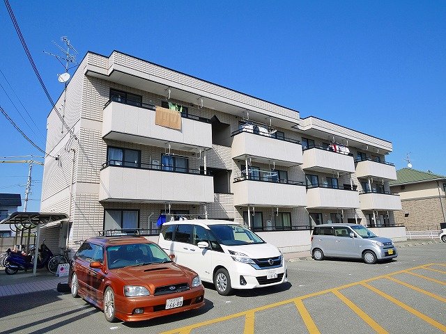 建物外観　しっかりした外観ですよ。