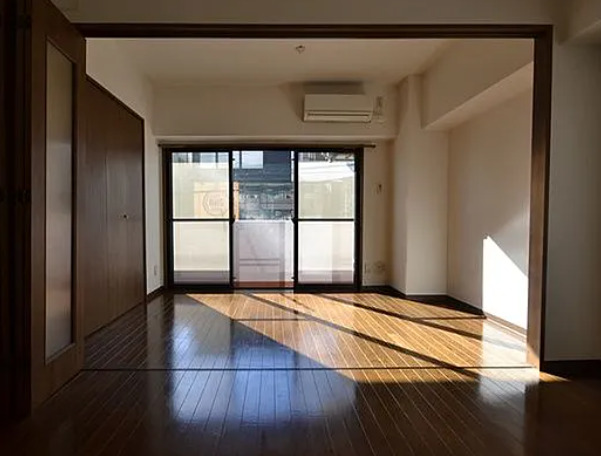 居室・リビング　別部屋の画像を使用しております。