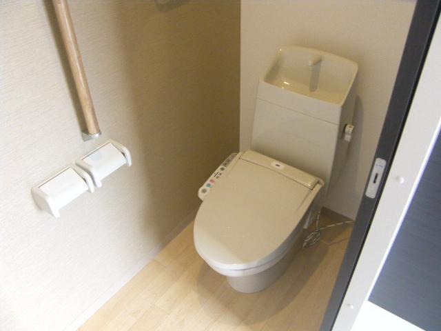トイレ　コンパクトで使いやすいトイレです