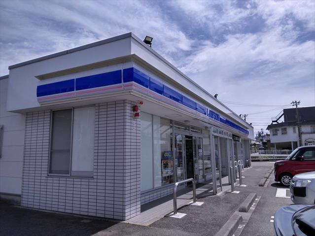 コンビニ　ローソン高岡江尻店（コンビニ）まで654m