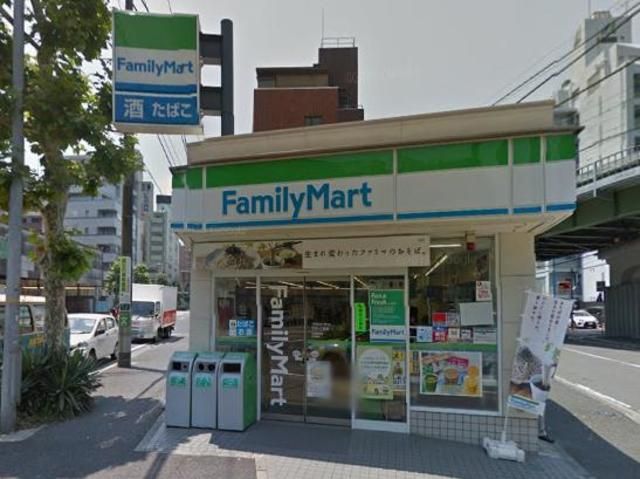 コンビニ　★★ファミリーマート（コンビニ）まで130m