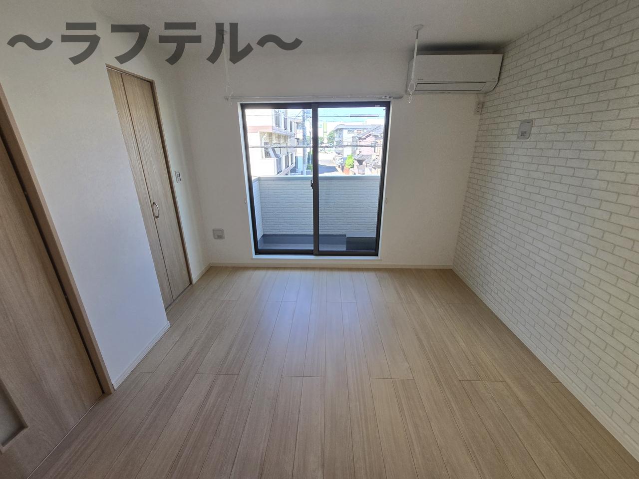 居室・リビング　同メーカー施工　別部屋イメージ写真