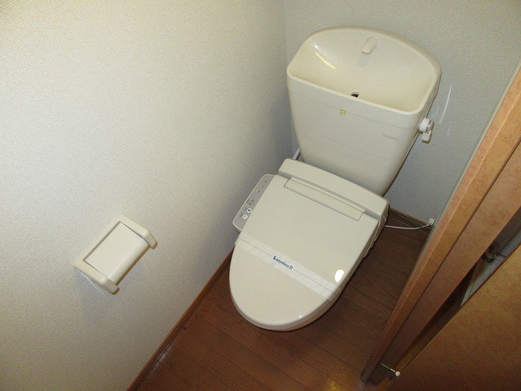 トイレ　温水洗浄便座※同タイプ