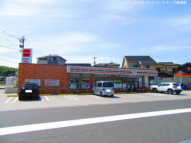 コンビニ　セブンイレブン東浦藤江店（コンビニ）まで906m