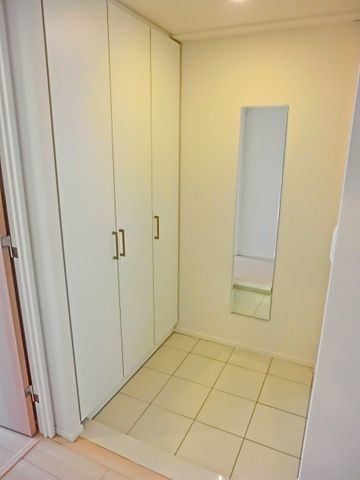 玄関　シューズＢＯＸあり☆