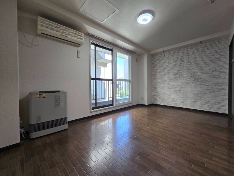 居室・リビング　広くてキレイなお部屋が広がっていて、充実した生活が送れそう。