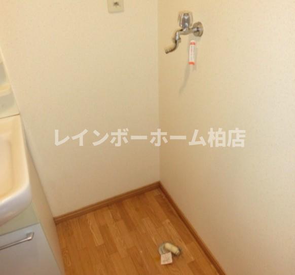 その他設備　室内洗濯機置き場です