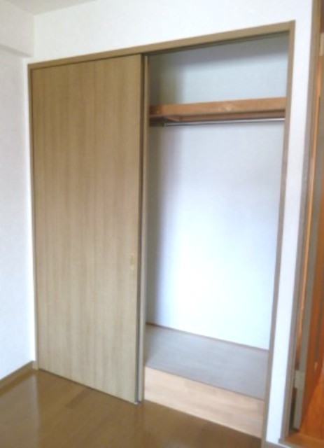 収納　別タイプ部屋　参考写真です