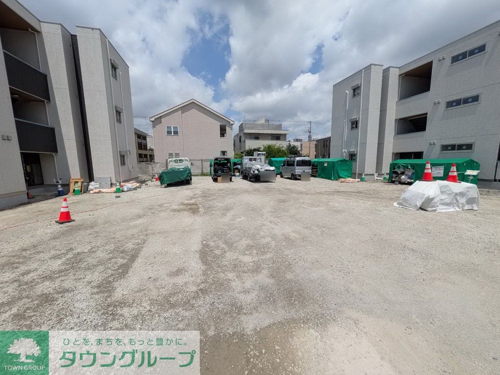 駐車場　駐車場