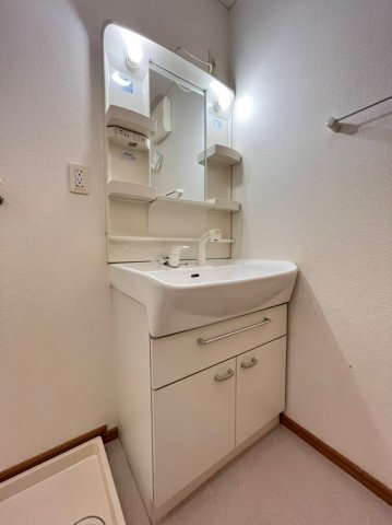 洗面設備　別号室の画像です。ご参考下さい