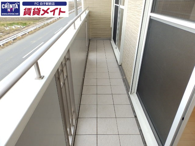 バルコニー　同物件別室写真