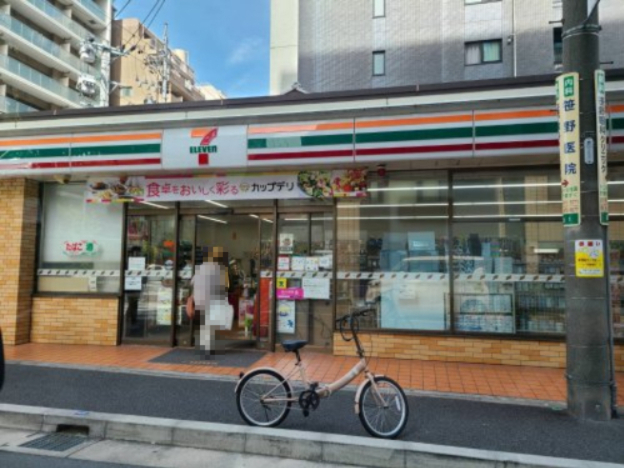 コンビニ　セブン－イレブン 名古屋泉１丁目店（コンビニ）まで77m