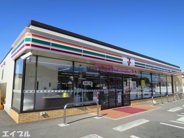 コンビニ　セブンイレブン木更津金田東店（コンビニ）まで407m