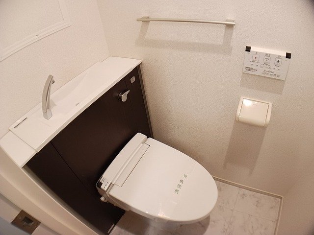 トイレ　トイレもきれいです