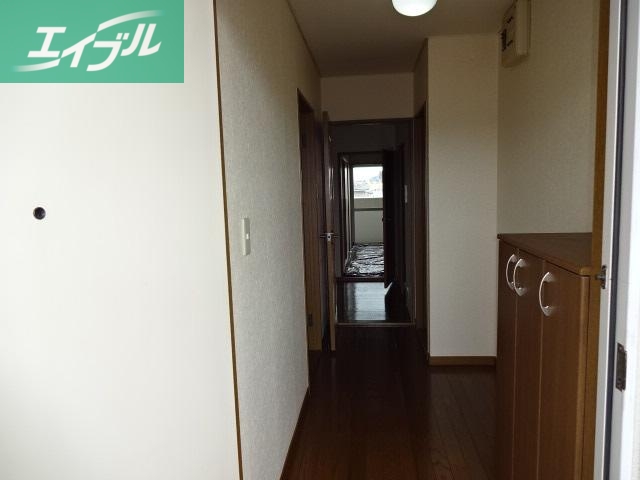 玄関　廊下