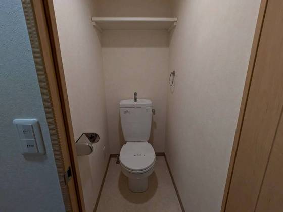 トイレ　※別部屋の写真です