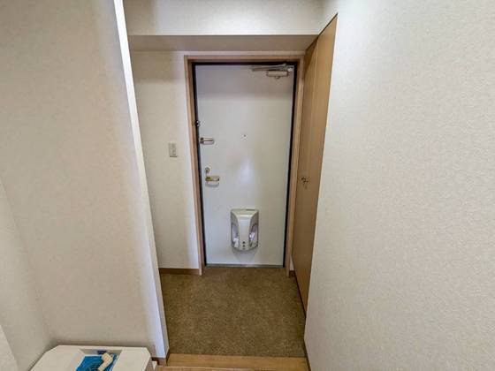 玄関　※別部屋の写真です