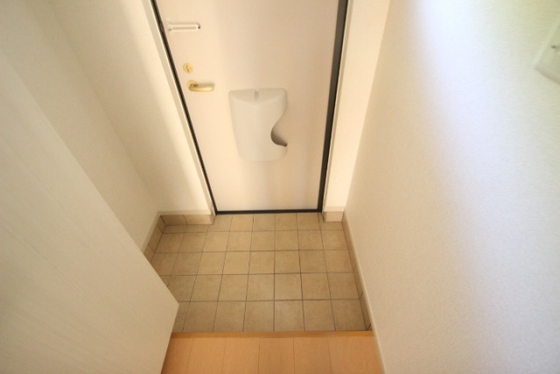 玄関　※別部屋の写真です