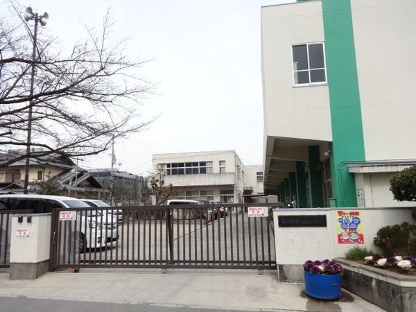 小学校　富田林市立喜志小学校（小学校）まで488m